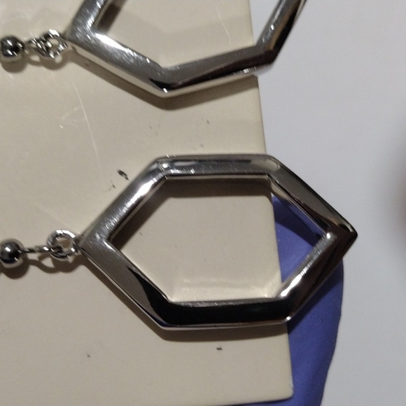 Elegant Silver tone Hexagon Shaped Drop Dangle Earrings, Women's Fashion Jewelry - Picture 7 of 8